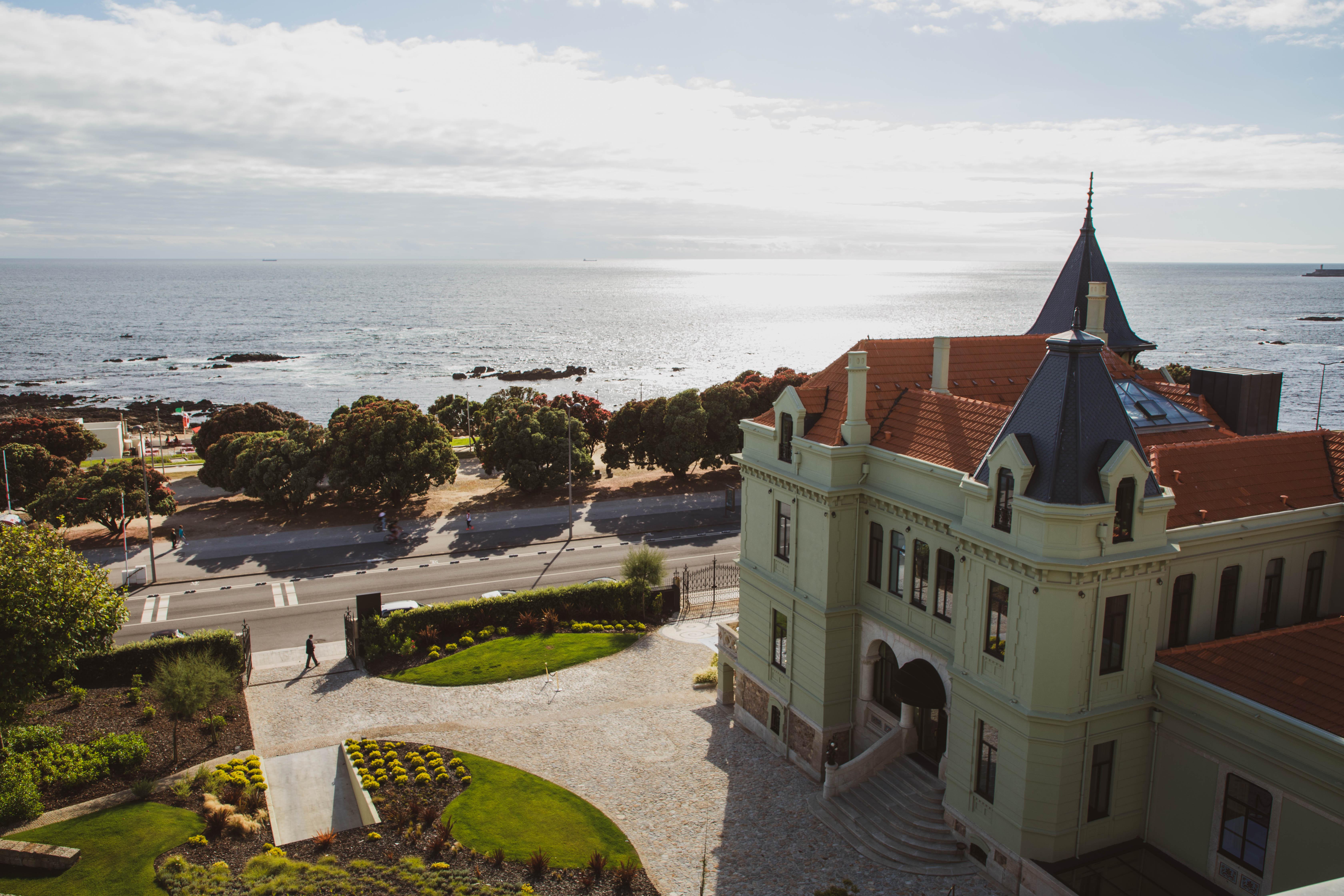Vila Foz Hotel & Spa - Member Of Design Hotels Porto Luaran gambar The Old Harbour Master's House, now the Maritime Museum