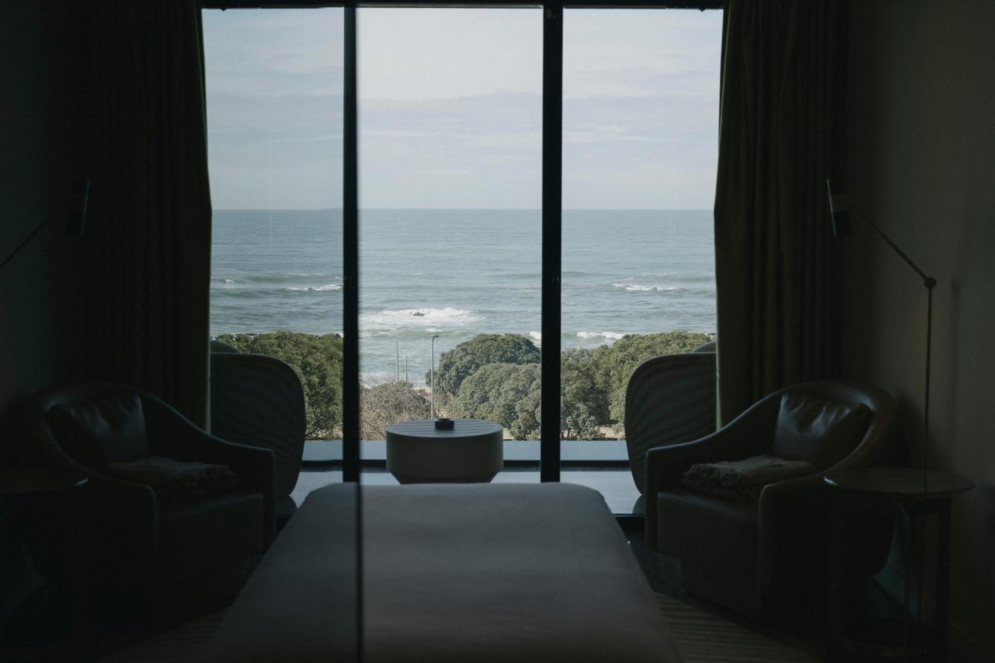 Vila Foz Hotel & Spa - Member Of Design Hotels Porto Luaran gambar A room at the Cape of Good Hope Hotel