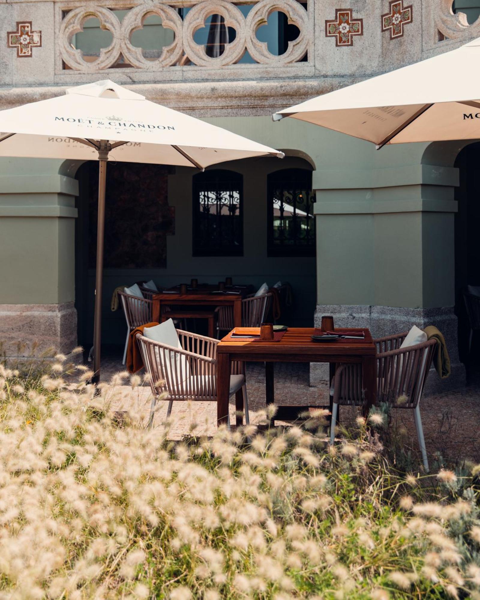 Vila Foz Hotel & Spa - Member Of Design Hotels Porto Luaran gambar The restaurant at the Cape of Good Hope
