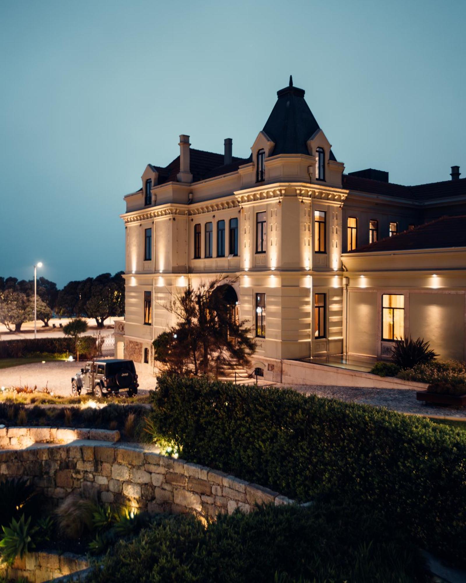 Vila Foz Hotel & Spa - Member Of Design Hotels Porto Luaran gambar The main building of the hotel